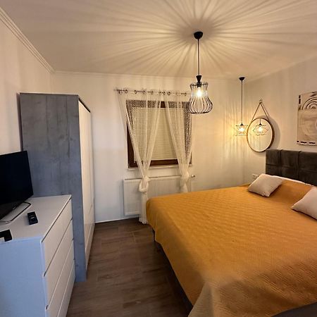 Apartman Lana Vlasic Bagian luar foto
