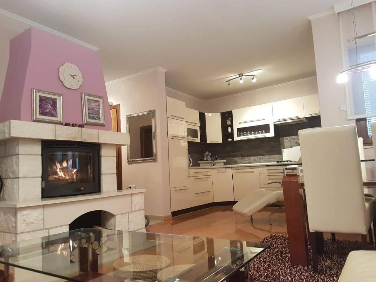 Apartman Lana Vlasic Bagian luar foto